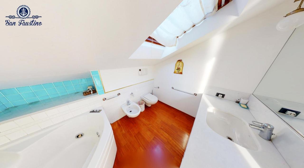 Welcome Riviera - Attico San Faustino 165 Mq Piu 110 Mq Di Terrazza- In Villa 700 ,Vista Mare Strepitosa-100 M Dalla Spiaggia-Parking Esclusivo Rapallo Kültér fotó