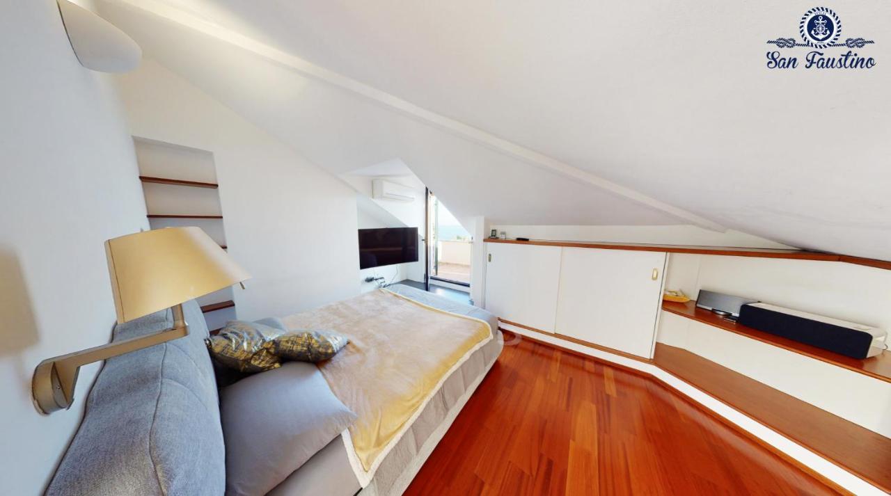 Welcome Riviera - Attico San Faustino 165 Mq Piu 110 Mq Di Terrazza- In Villa 700 ,Vista Mare Strepitosa-100 M Dalla Spiaggia-Parking Esclusivo Rapallo Kültér fotó