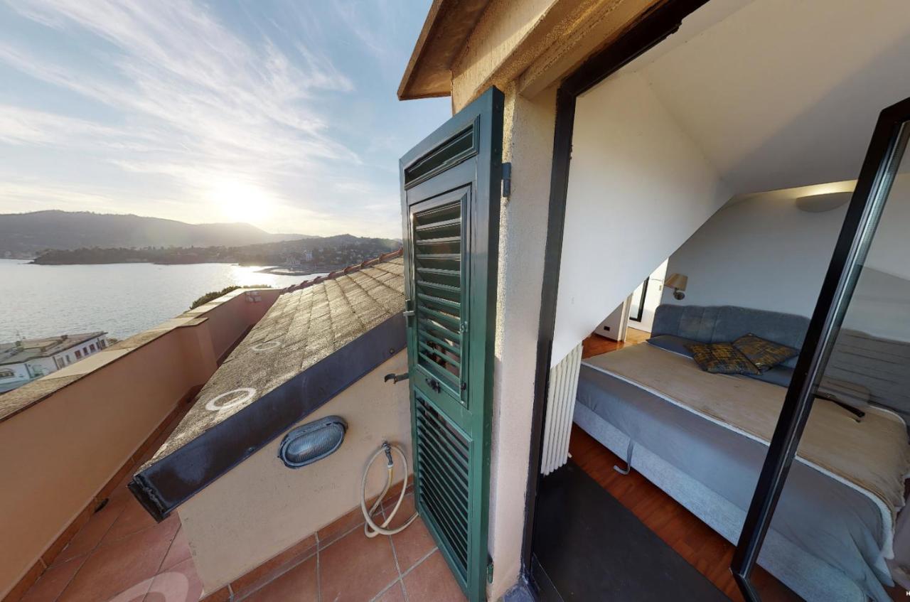 Welcome Riviera - Attico San Faustino 165 Mq Piu 110 Mq Di Terrazza- In Villa 700 ,Vista Mare Strepitosa-100 M Dalla Spiaggia-Parking Esclusivo Rapallo Kültér fotó