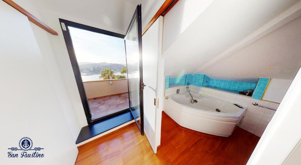 Welcome Riviera - Attico San Faustino 165 Mq Piu 110 Mq Di Terrazza- In Villa 700 ,Vista Mare Strepitosa-100 M Dalla Spiaggia-Parking Esclusivo Rapallo Kültér fotó
